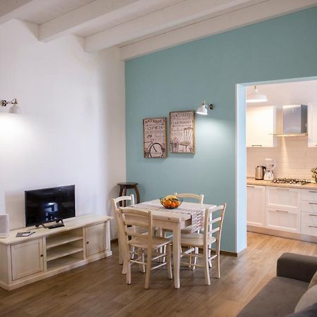 Color Apartment Monopoli Exterior foto